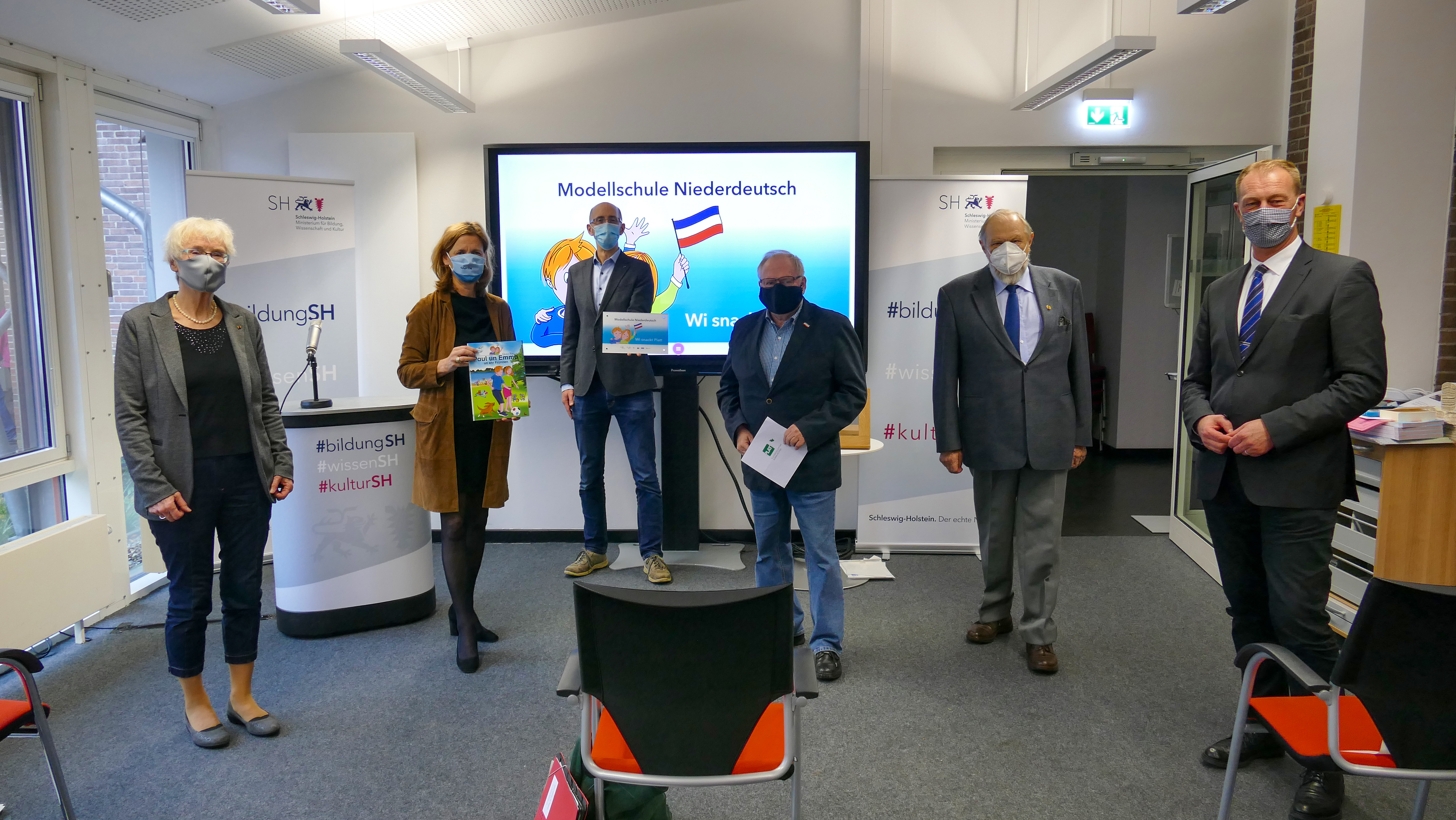 PlattdüütschStiftung_S-H_Buchgeschenk